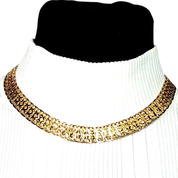 Vintage Monet Flat Woven Gold Tone Intricate Chain Choker Collar Necklace 17 in - Picture 1 of 6